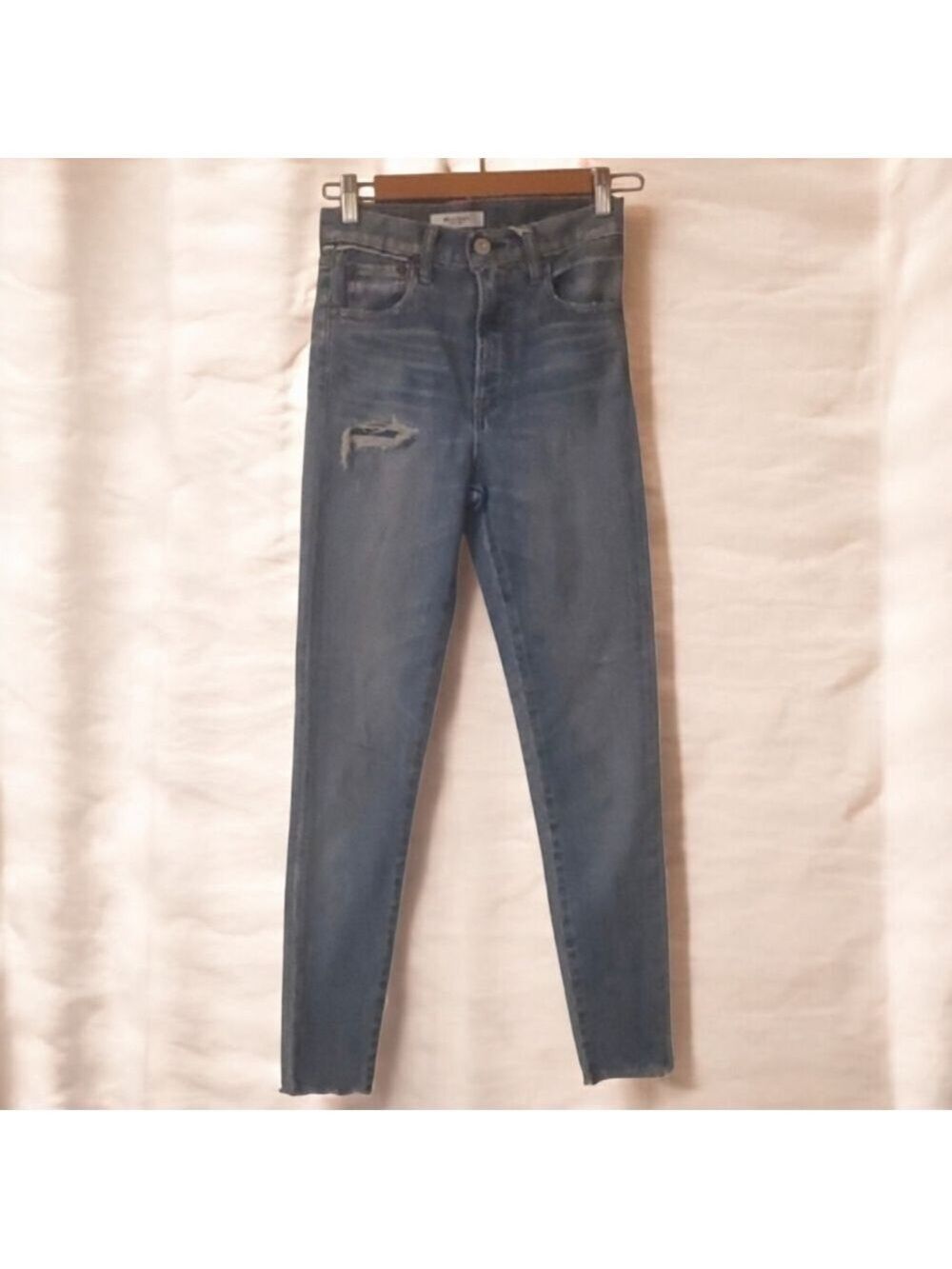 Moussy Vintage Jeans Women's Size 000 Faded Blue Hammond Skinny Distressed Rips
